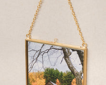 Load image into Gallery viewer, 5x7" Brass & Glass Vertical Hanging Photo Frame in Gold
