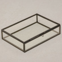 Load image into Gallery viewer, 4x6" Black Brass & Glass Photo Print Box