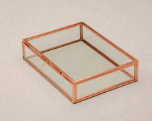 Load image into Gallery viewer, 4x6" Red Brass & Glass Photo Print Box