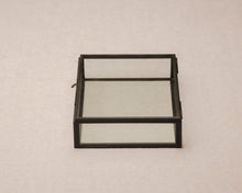 Load image into Gallery viewer, 4x6" Black Brass &amp; Glass Photo Print Box
