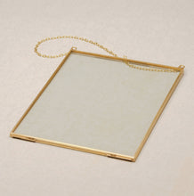 Load image into Gallery viewer, 8x10" Brass &amp; Glass Vertical Hanging Photo Frame in Gold
